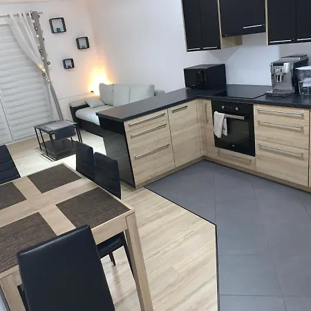 홈스테이 Apartament Naramowice 포즈난
