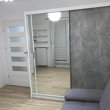 Apartament Naramowice 홈스테이 *